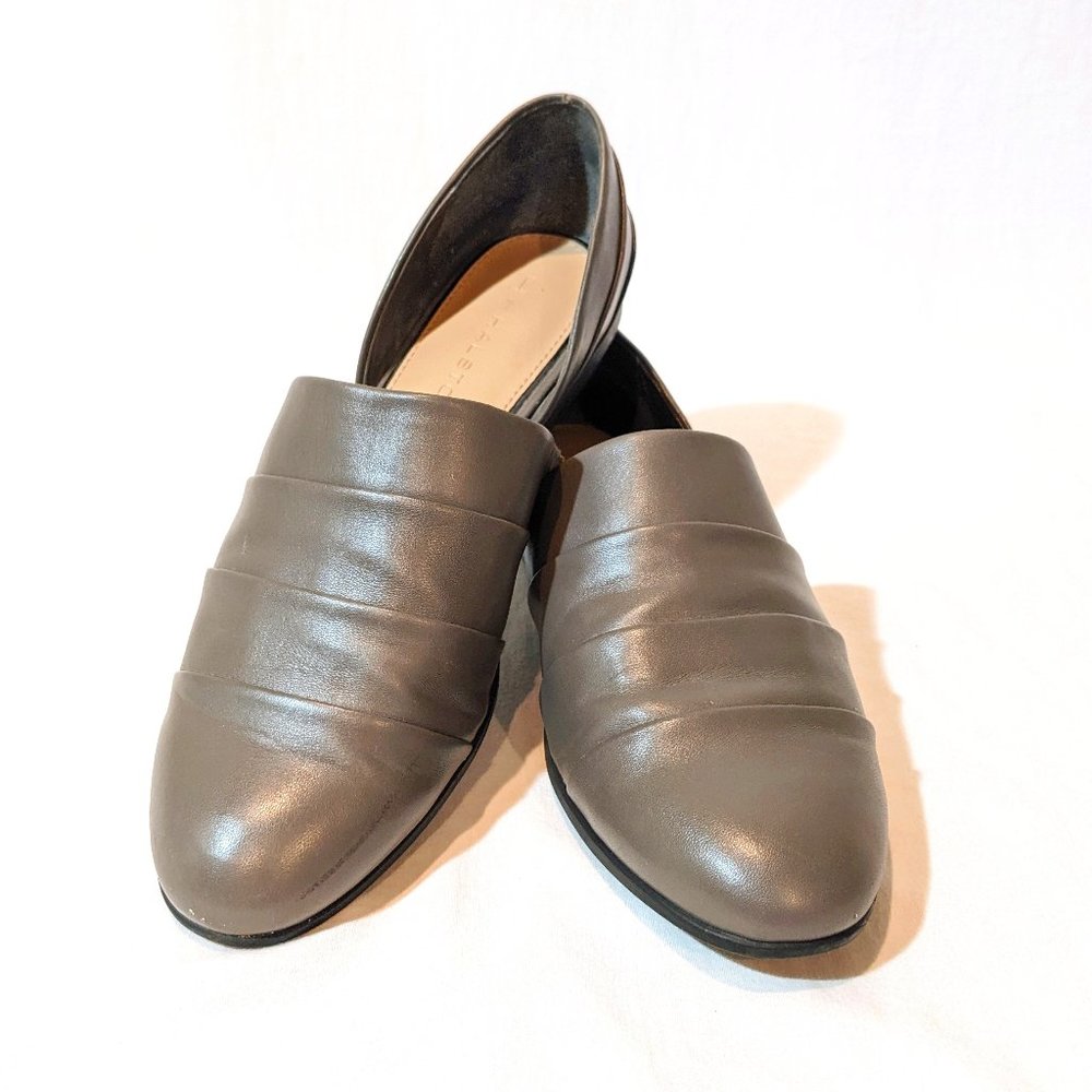 H By Halston Womens Elisa Slip On Flat Shoes, Grey, US 8